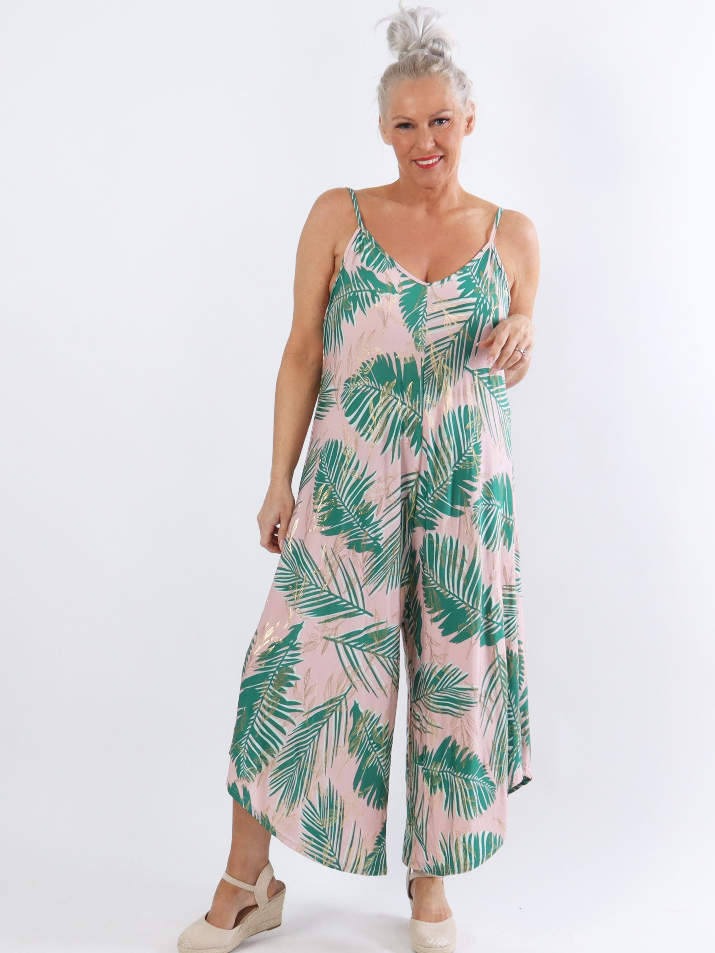 Felicia palm - Plus size buksedragt med vide ben i stretchty stof